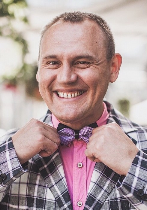 Ведущий, артист Меньщиков Степан